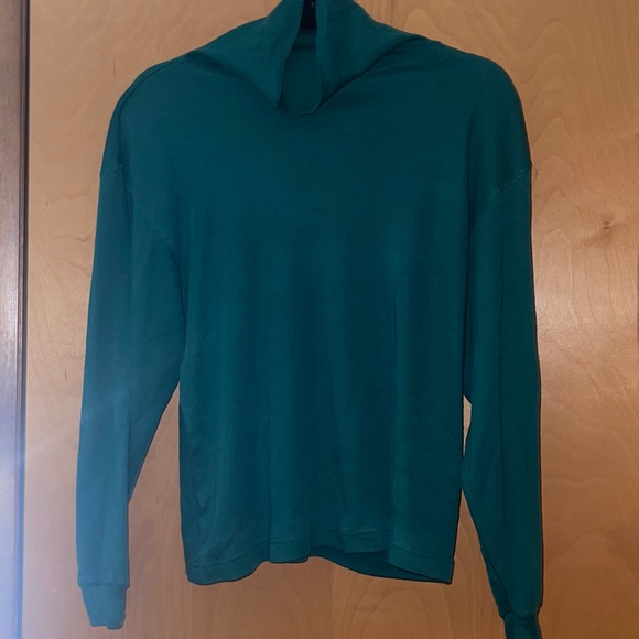 Emerald Green Turtleneck - Picture 1 of 3